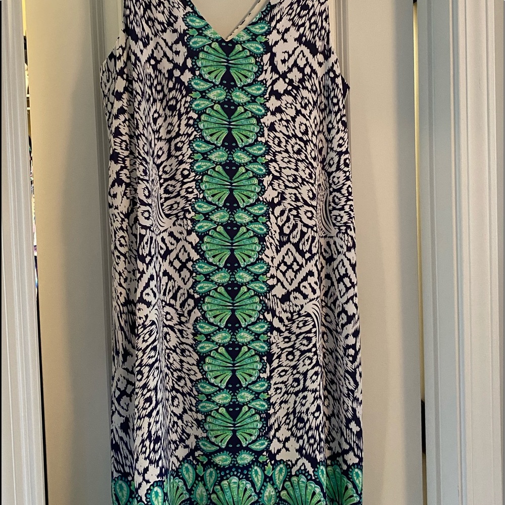 Elegant Green and Black Patterned Dress